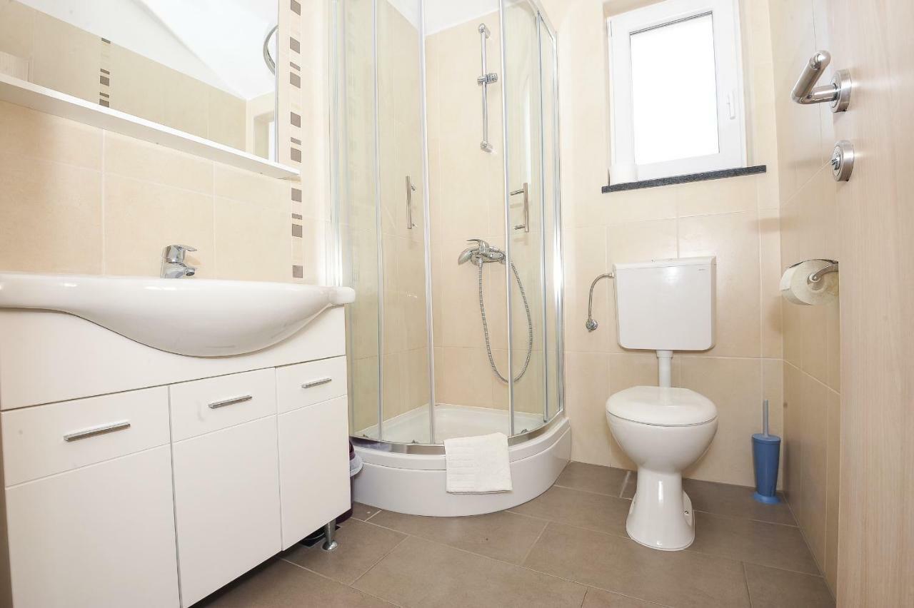 Apartmani Vrtlici Zdenka Stara Novalja Exterior photo