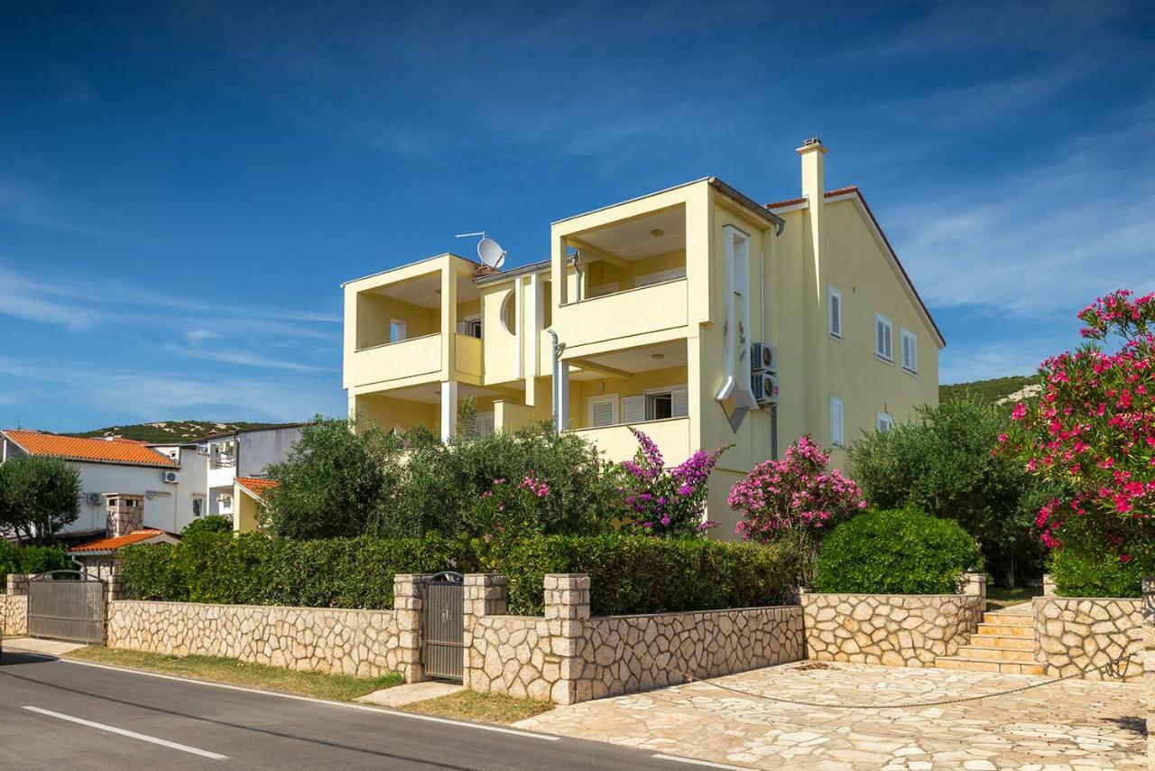 Apartmani Vrtlici Zdenka Stara Novalja Exterior photo