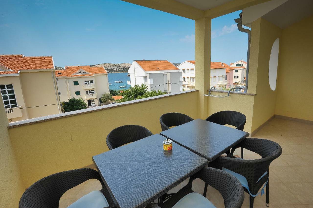 Apartmani Vrtlici Zdenka Stara Novalja Exterior photo